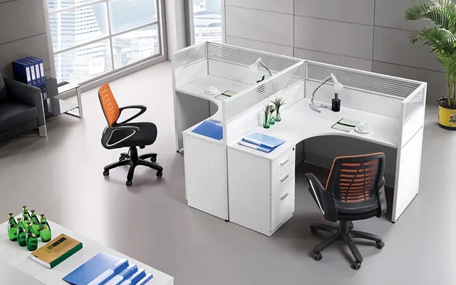 靈活多變的員工辦公桌椅搭配藝術